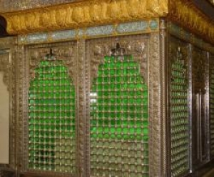 بحث بليغ علّامه مجلسى (ره) در جواز طواف دور ضريح ائمّه اطهار عليهم السّلام‏